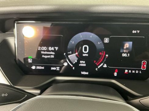 Used 2026 GMC Acadia Elevation w/ Elevation Premium Package AWD/4WD image 19