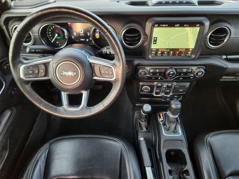 Used 2023 Jeep Wrangler Sahara w/ Cold Weather Group image 35