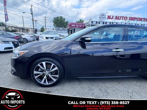Used 2016 Nissan Maxima Platinum w/ Interior Lighting Package image 8
