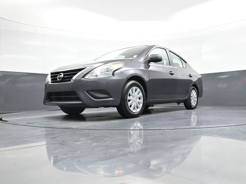 Used 2015 Nissan Versa S Plus image 25