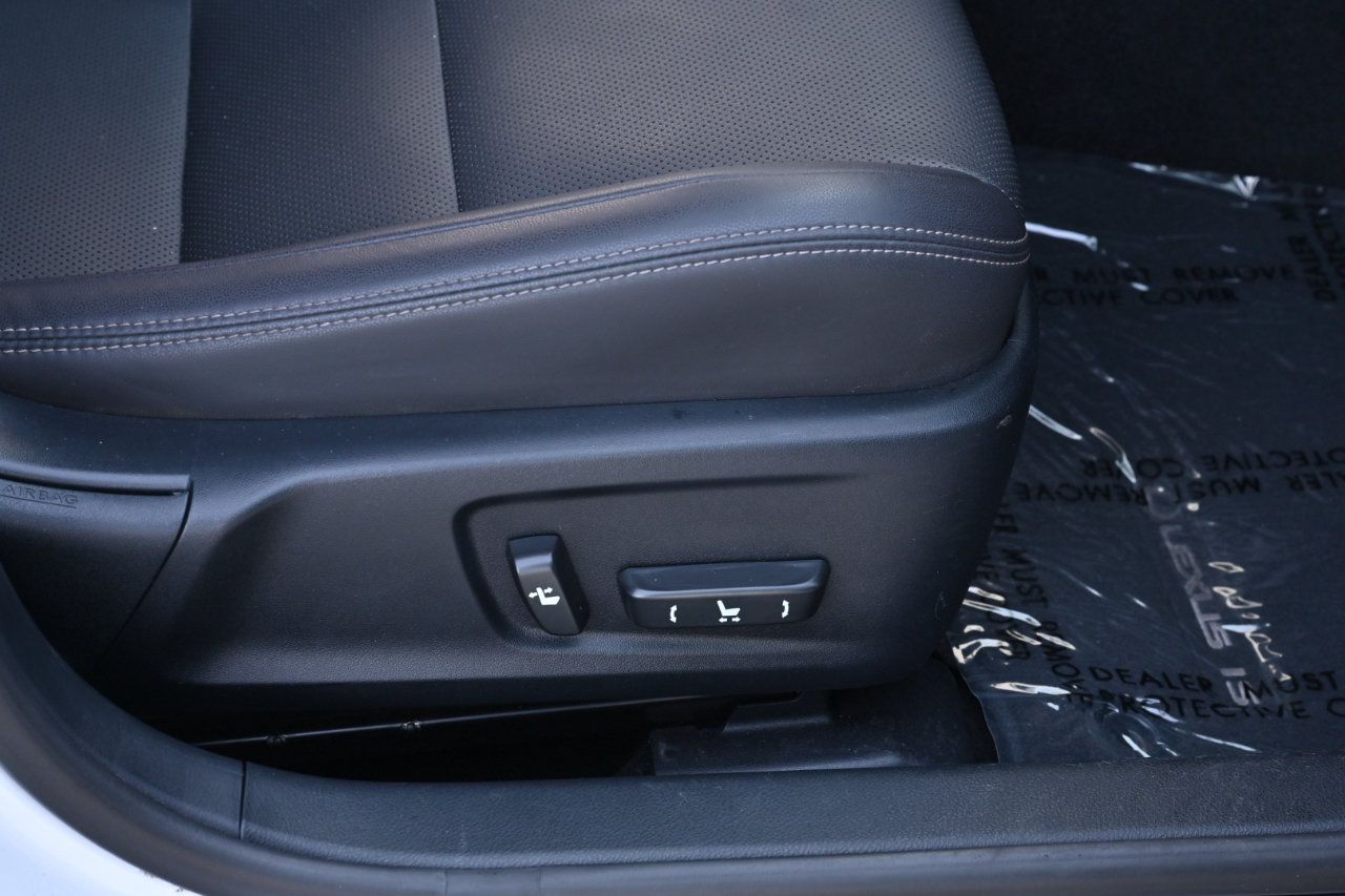 Used 2015 Lexus IS 250 w/ Premium Package RWD image 25