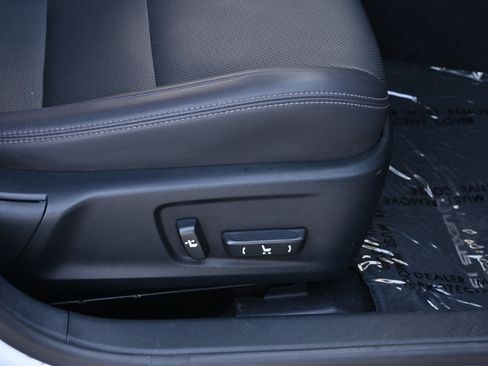 Used 2015 Lexus IS 250 w/ Premium Package RWD image 25