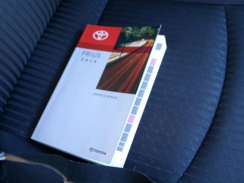 Used 2016 Toyota Prius Two image 18