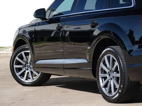 Used 2018 Audi Q7 3.0T Prestige w/ Prestige Package image 24