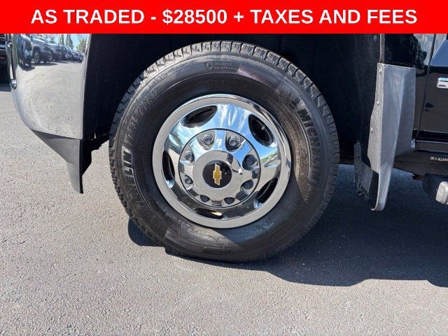 Used 2016 Chevrolet Silverado 3500 LTZ AWD/4WD image 9