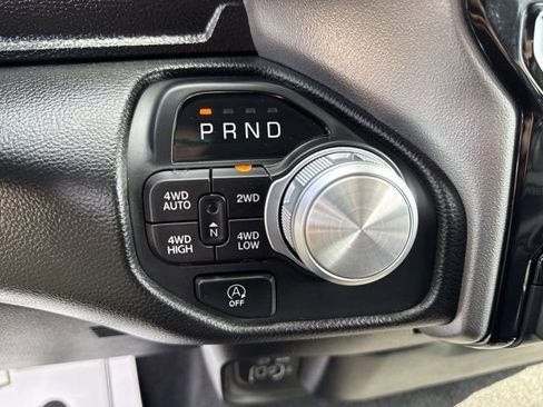 Used 2025 RAM 1500 Laramie image 25