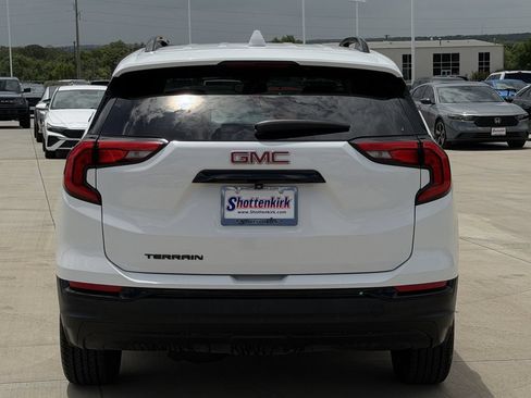 Used 2019 GMC Terrain SLE w/ Driver Convenience Package FWD image 5