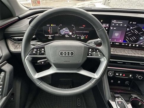 Certified 2025 Audi Q5 Premium Plus w/ Premium Plus image 16