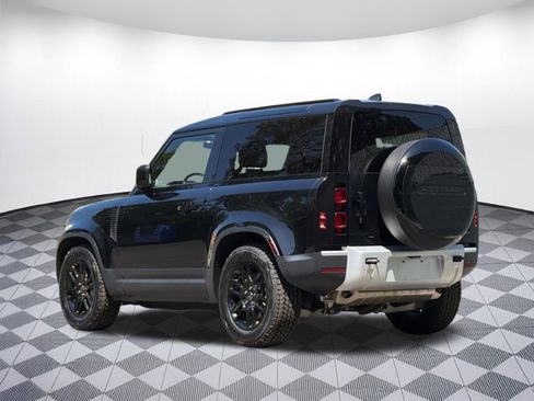 Used 2023 Land Rover Defender 90 SE AWD/4WD image 3
