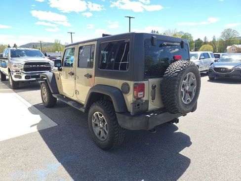 Certified 2017 Jeep Wrangler Unlimited Rubicon w/ Cold Weather Group AWD/4WD image 4