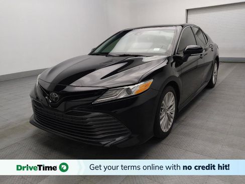 Used 2019 Toyota Camry XLE image 1