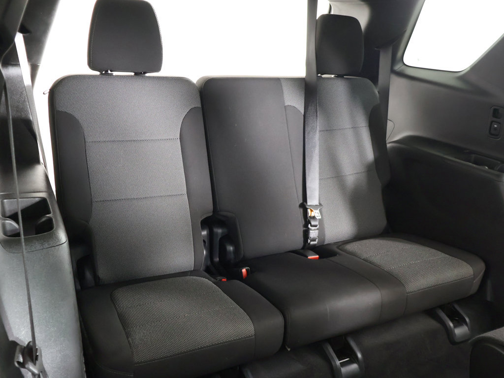 Used 2023 Chevrolet Traverse LT AWD/4WD image 38