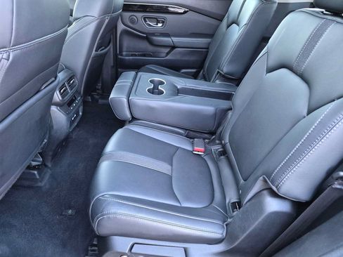 Certified 2023 Honda Pilot Touring image 16