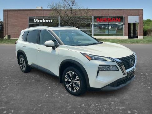 Certified 2023 Nissan Rogue SV w/ SV Premium B Package FWD image 5