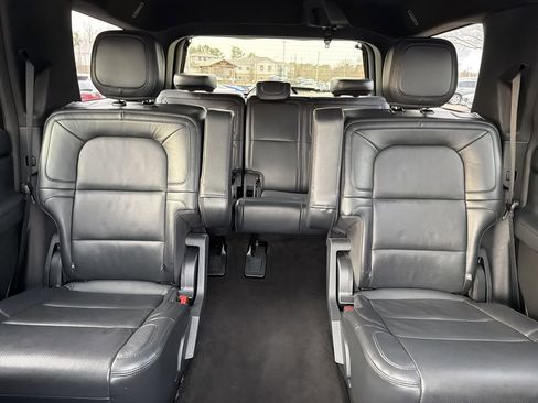Used 2024 Lincoln Navigator Reserve image 32