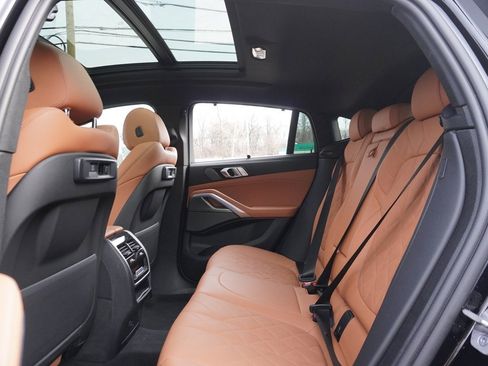 Used 2023 BMW X6 xDrive40i w/ M Sport Package image 45