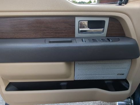 Used 2014 Ford F150 Lariat w/ Equipment Group 502A Luxury AWD/4WD image 37