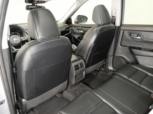 Used 2023 Nissan Rogue SL AWD/4WD image 15