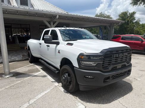 Used 2025 RAM 3500 Tradesman AWD/4WD image 3