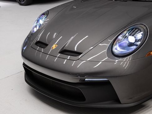 Certified 2022 Porsche 911 GT3 RWD image 32