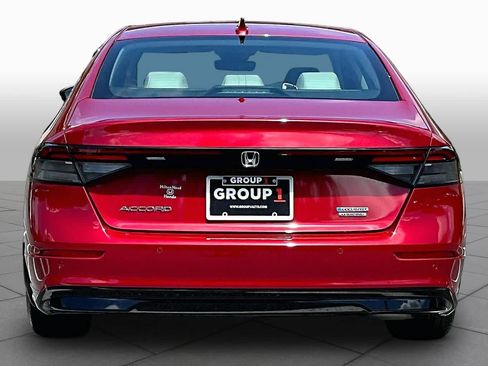 Used 2024 Honda Accord Touring image 5