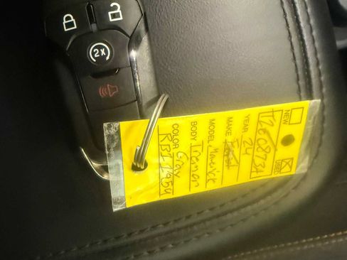 Used 2024 Ford Maverick Tremor w/ Tremor Off-Road Package AWD/4WD image 36