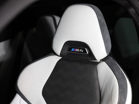 Used 2021 BMW M4 Competition w/ M Carbon Exterior Package image 36