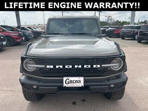 New 2025 Ford Bronco Outer Banks w/ Sasquatch Package image 3