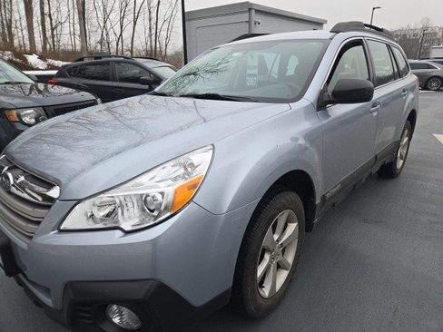 Used 2014 Subaru Outback 2.5i w/ Alloy Wheel Package image 7