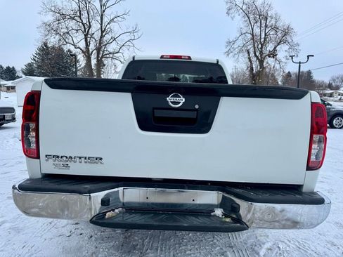 Used 2016 Nissan Frontier S image 6