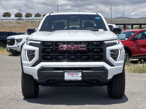 New 2026 GMC Canyon Elevation w/ Technology Package AWD/4WD image 2