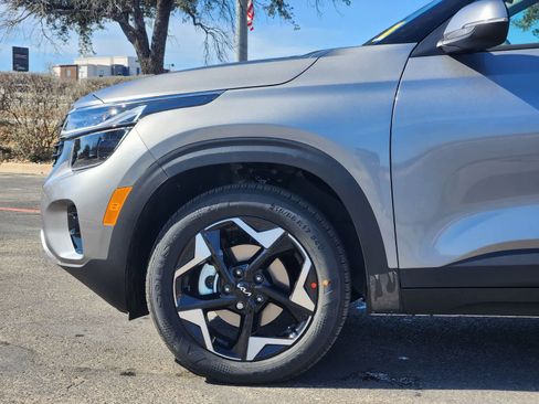 New 2026 Kia Seltos S image 8