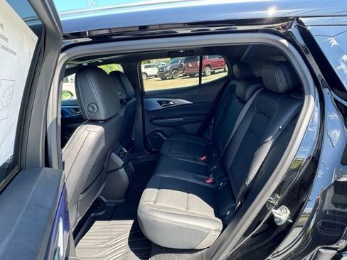 New 2025 Chevrolet Equinox EV LT w/ Convenience Package II FWD image 18