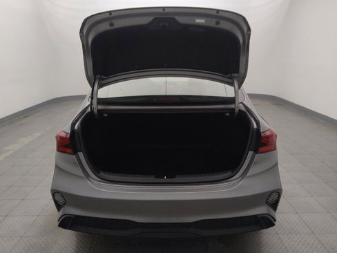 Used 2022 Kia Forte LXS FWD image 29