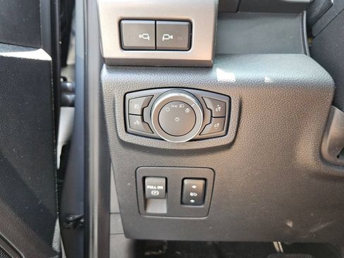 Used 2019 Ford F150 XLT w/ Equipment Group 302A Luxury AWD/4WD image 26