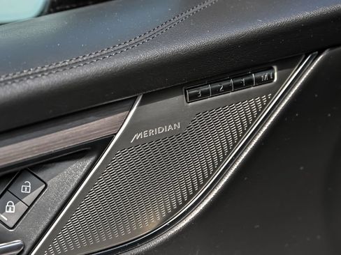 Used 2023 Jaguar F-PACE S AWD/4WD image 13