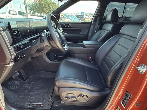 Used 2025 Hyundai Santa Fe Calligraphy image 10