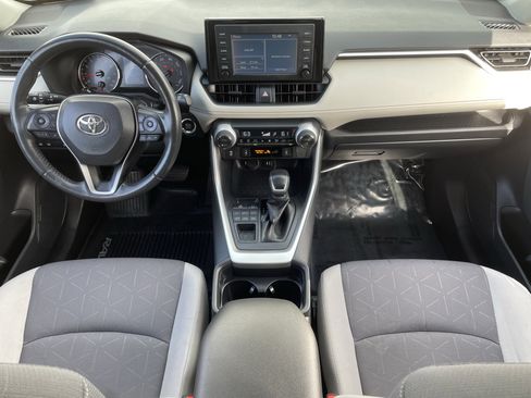 Used 2019 Toyota RAV4 XLE image 15