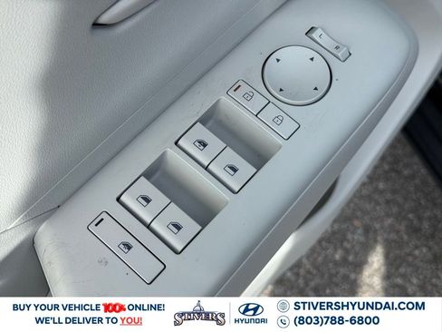 New 2026 Hyundai Kona SE image 21