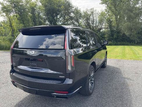 Used 2021 Cadillac Escalade Sport Platinum AWD/4WD image 5