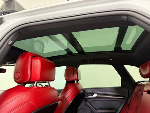 Used 2023 Audi SQ5 Premium Plus w/ Premium Plus Package image 16