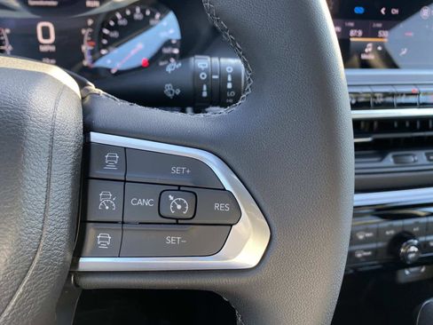 New 2026 Jeep Compass Limited image 13