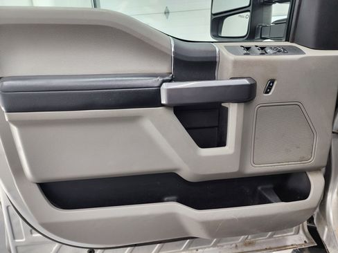 Used 2018 Ford F250 XLT image 38