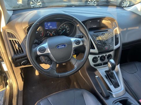 Used 2014 Ford Focus SE w/ Equipment Group 201A image 19