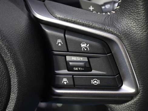 Used 2025 Subaru Outback Premium image 34