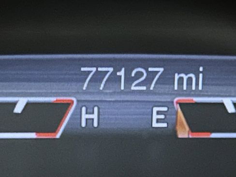 Used 2018 Jeep Cherokee Limited AWD/4WD image 11
