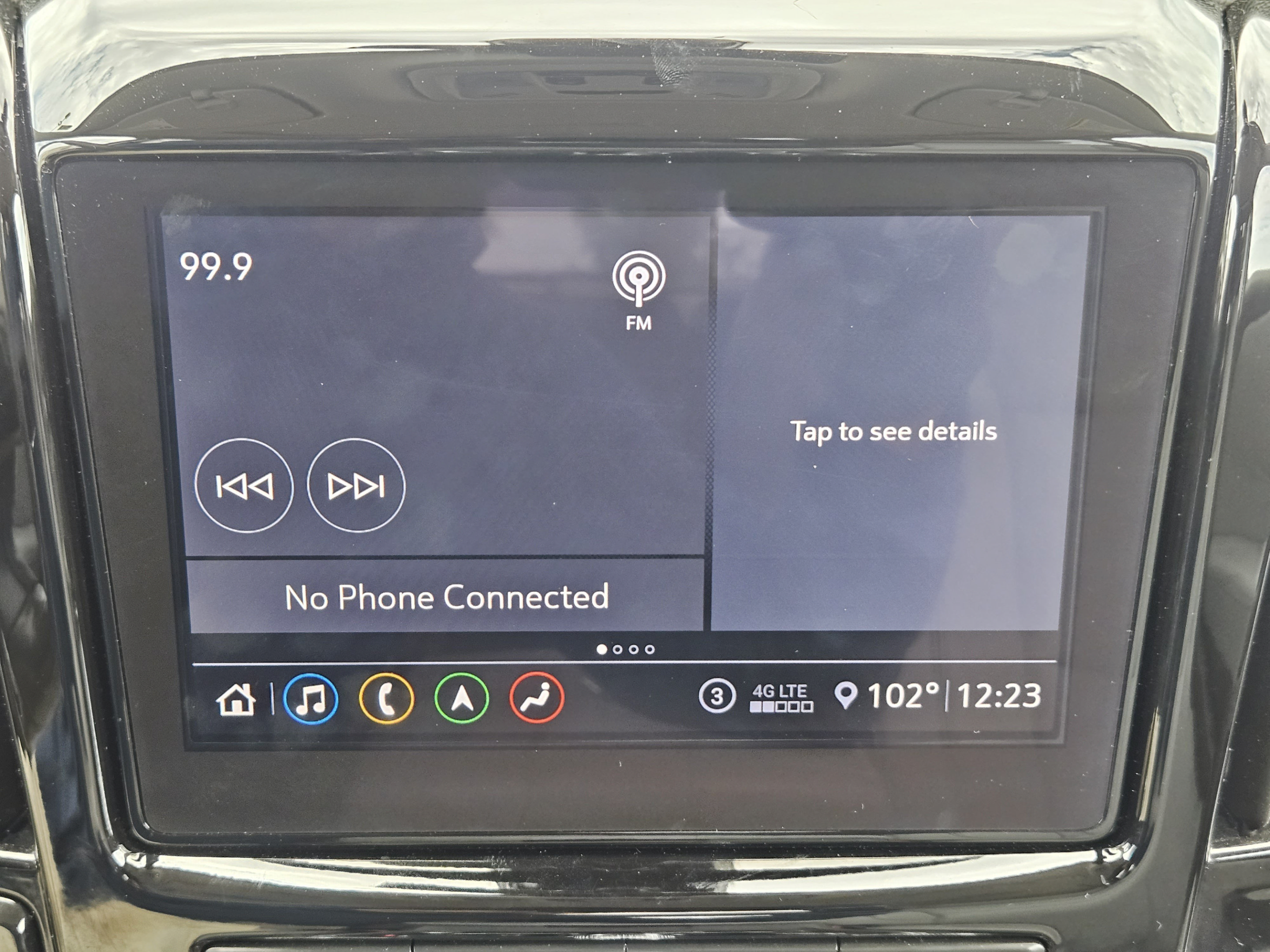 Used 2020 Chevrolet Traverse Premier FWD image 9
