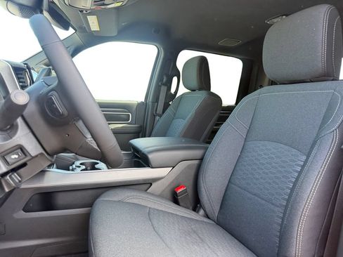 New 2026 RAM 3500 Big Horn AWD/4WD image 9