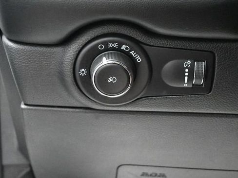 Used 2023 Dodge Durango GT AWD/4WD image 11