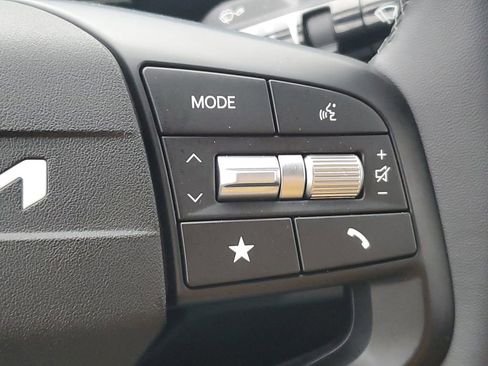 Used 2025 Kia K4 EX image 13